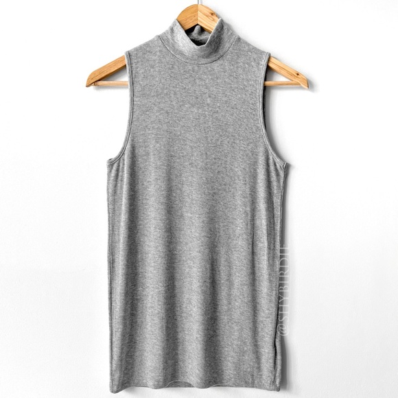 NWT GAP Slim Fit Ribbed Sleeveless Mock Neck Top - Picture 2 of 10